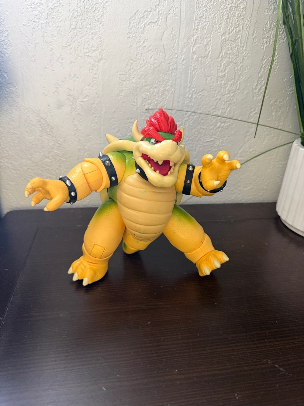 Super Mario Bros Movie Bowser Action Figure 7" Jakks Pacific Fire Breathing